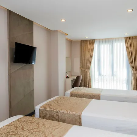 Hotel Hilltown Airport & Restaurant Tasoluk
