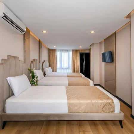 Hilltown Airport & Restaurant Hotel