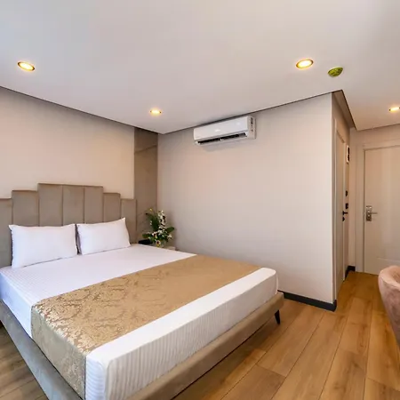 Hotel Hilltown Airport & Restaurant 3*
