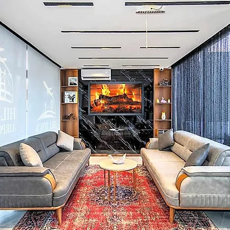 Hotel Hilltown Airport & Restaurant 3*