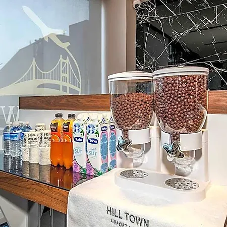 Hilltown Airport & Restaurant Hotel 3*