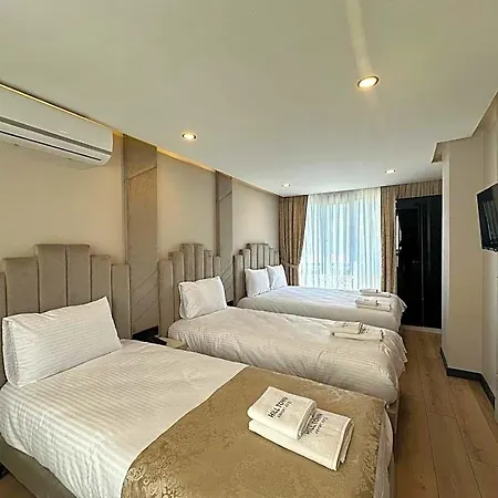 Hilltown Airport & Restaurant Hotel 3*