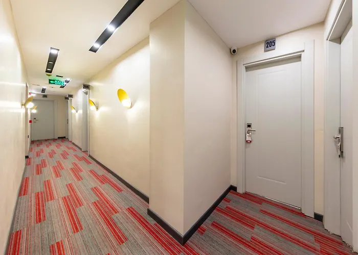 Hilltown Airport & Restaurant Ξενοδοχείο