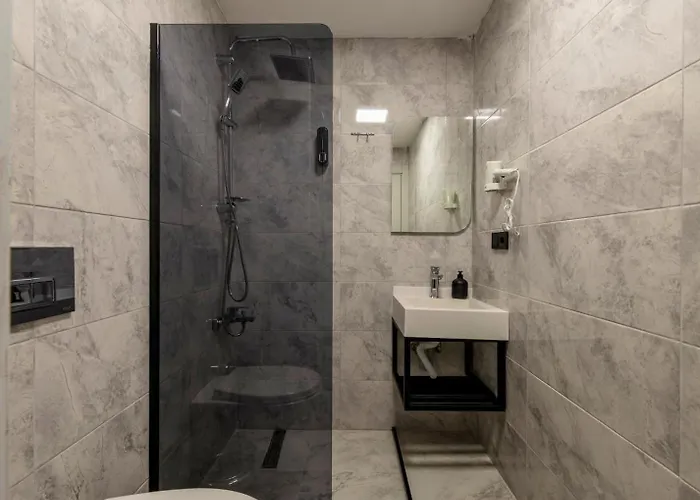 Hilltown Airport & Restaurant Ξενοδοχείο *