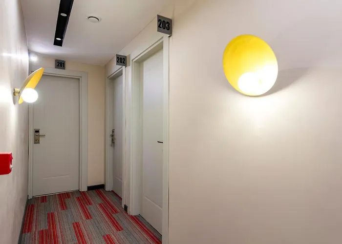 Hilltown Airport & Restaurant Ξενοδοχείο