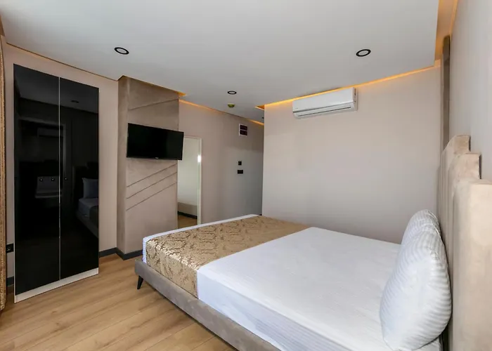 Ξενοδοχείο Hilltown Airport & Restaurant Tasoluk