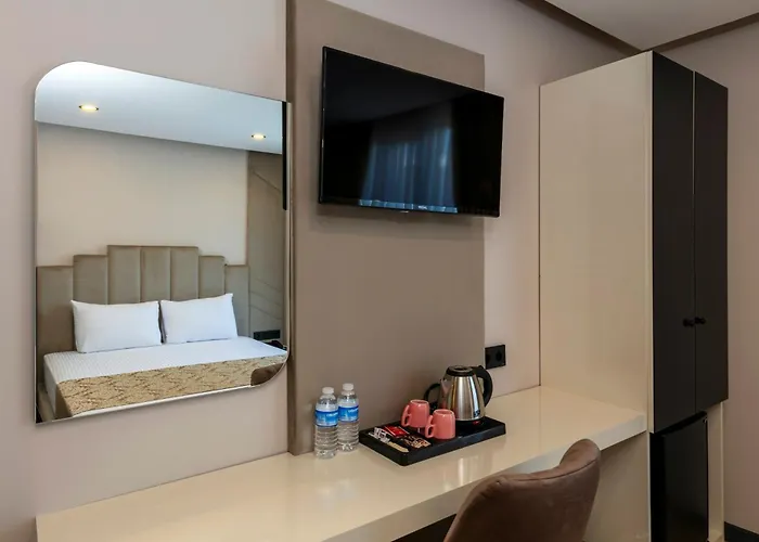 Ξενοδοχείο Hilltown Airport & Restaurant Tasoluk