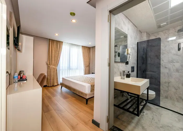 Hilltown Airport & Restaurant Ξενοδοχείο Tasoluk