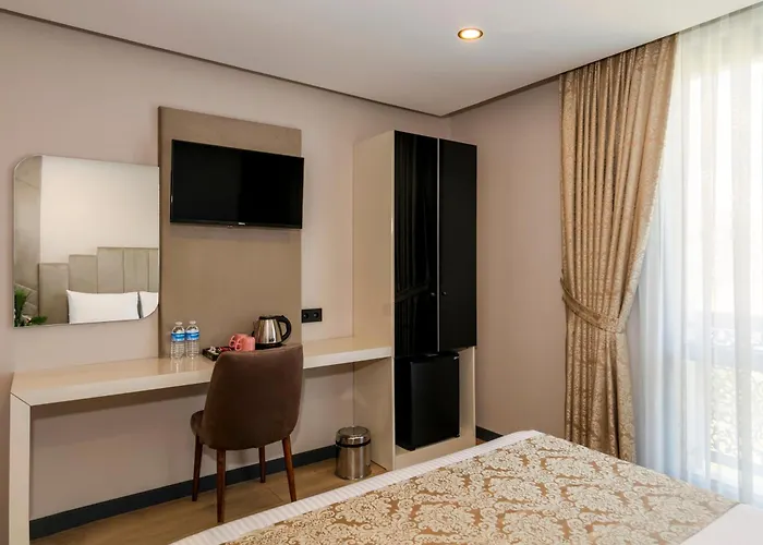 Hilltown Airport & Restaurant