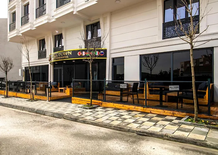 Hilltown Airport & Restaurant *