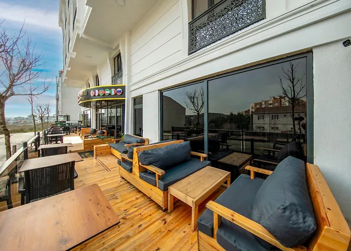 Ξενοδοχείο Hilltown Airport & Restaurant *