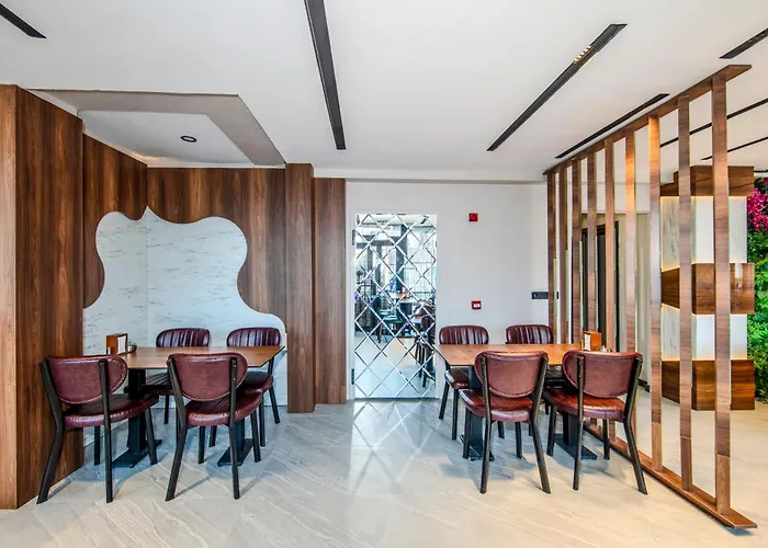 Ξενοδοχείο Hilltown Airport & Restaurant Tasoluk