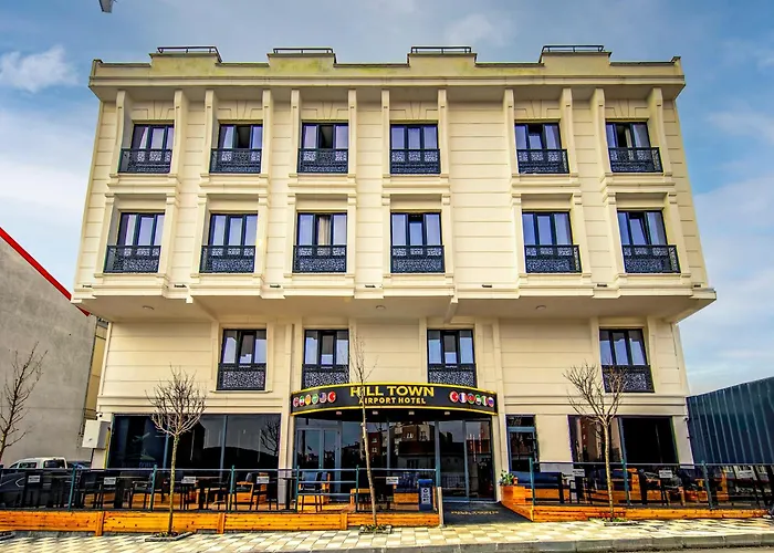 Hilltown Airport & Restaurant Tasoluk