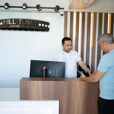 Hilltown Airport Hotel *